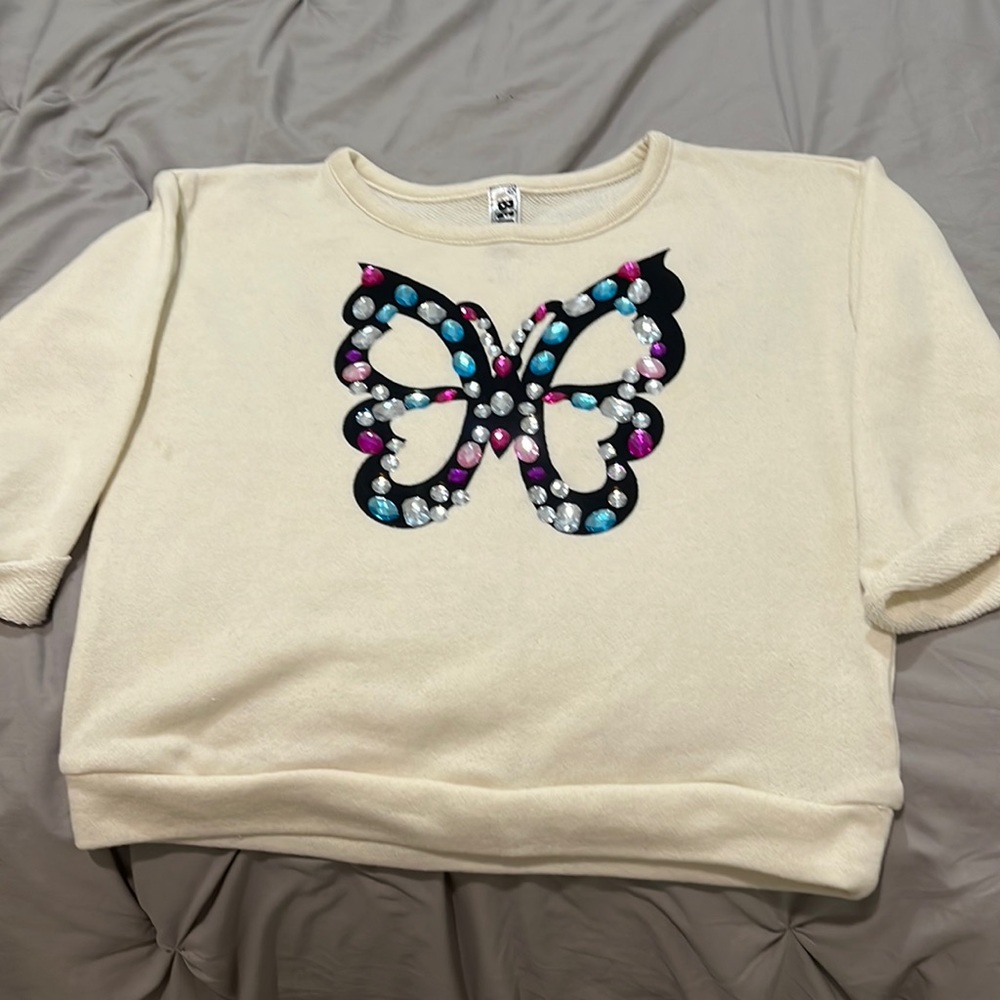 Beige shirt with gem butterfly